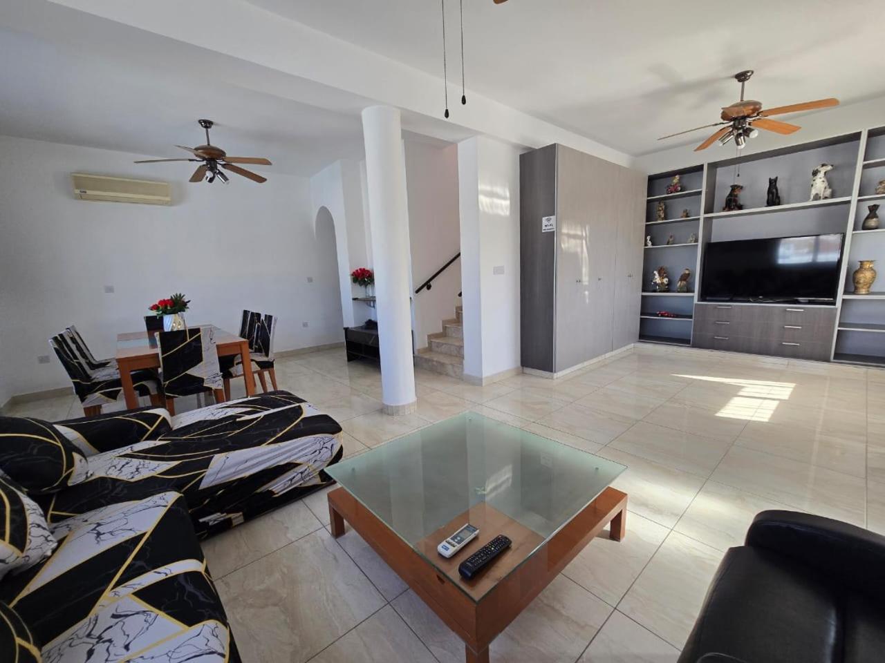 Michael Angelo Villa Paphos Eksteriør billede